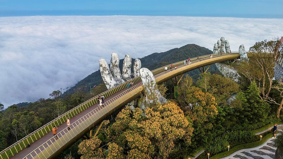 Best Photo Spots Vietnam 2026: Ha Long, Hoi An, Sapa - Vietnam eVisa News Article