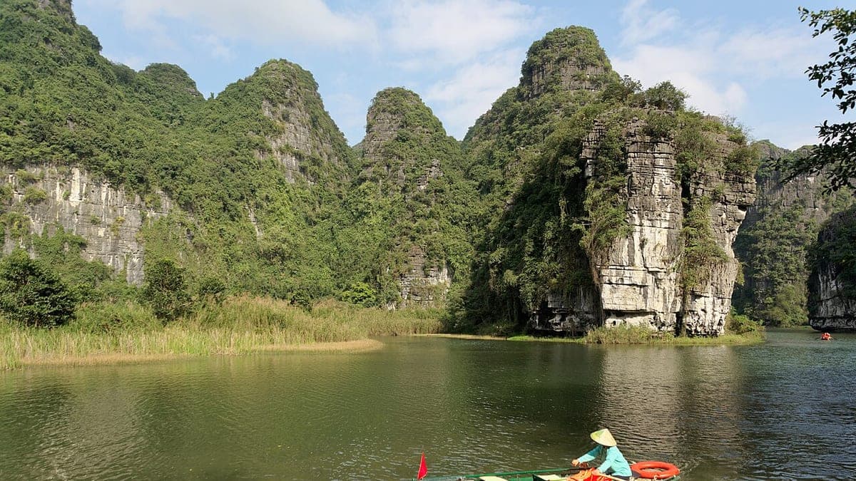 Vietnam Adventure Travel 2026: Caves & Ha Giang - Vietnam eVisa News Article