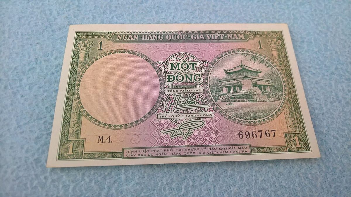 Vietnam eVisa Fees 2026: Government vs Service